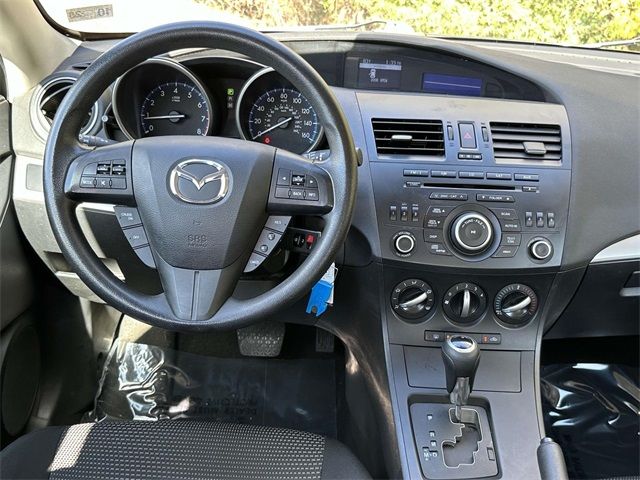 2013 Mazda Mazda3 i Sport