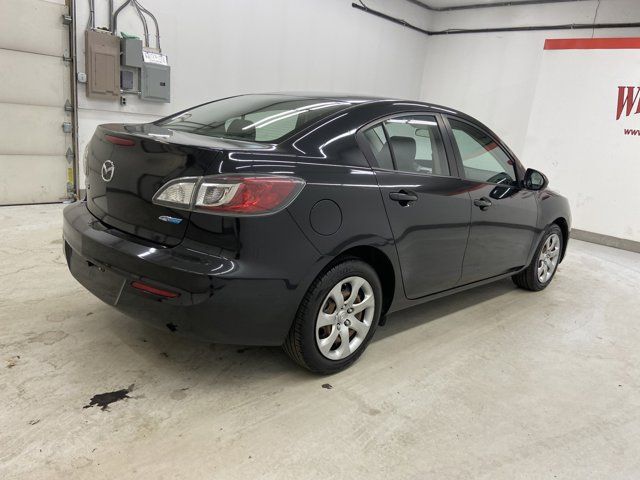 2013 Mazda Mazda3 i Sport