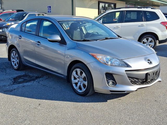 2013 Mazda Mazda3 i Sport