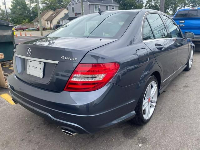 2013 Mercedes-Benz C-Class 300 Luxury