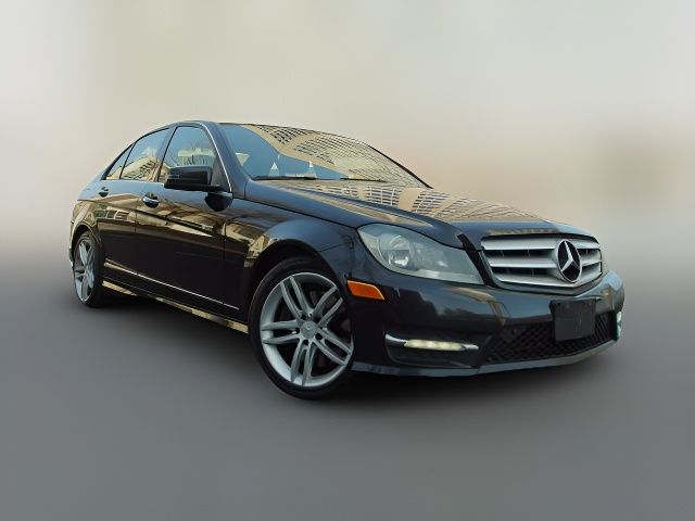 2013 Mercedes-Benz C-Class 300 Luxury