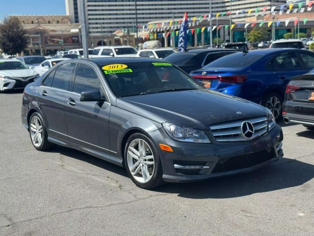 2013 Mercedes-Benz C-Class 300 Luxury