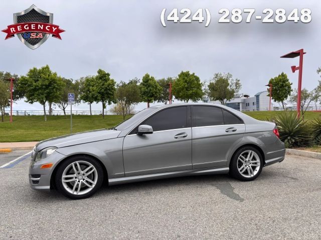 2013 Mercedes-Benz C-Class 300 Luxury