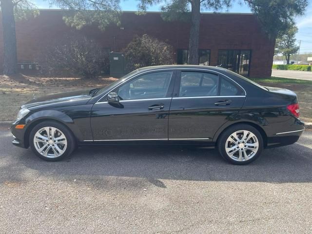 2013 Mercedes-Benz C-Class 300 Luxury