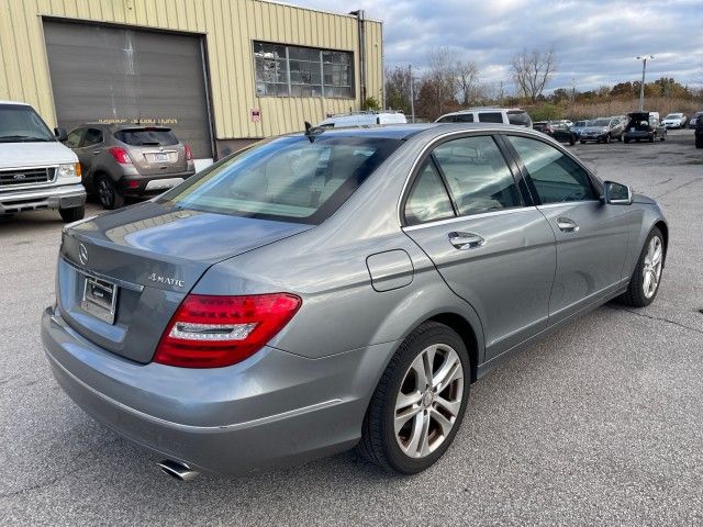 2013 Mercedes-Benz C-Class 300 Luxury