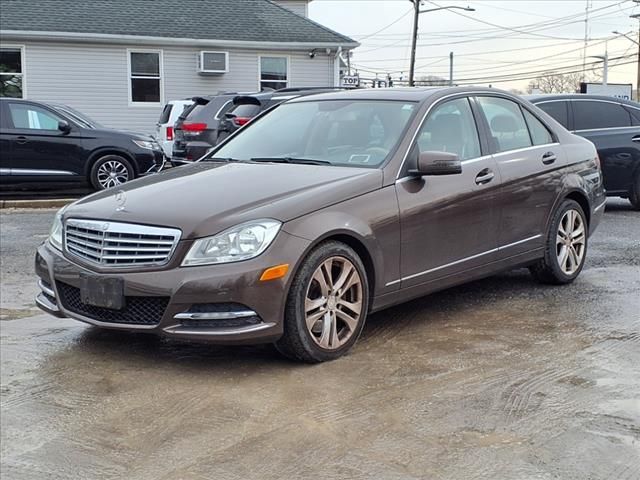 2013 Mercedes-Benz C-Class 300 Luxury