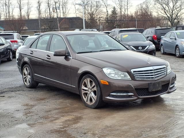 2013 Mercedes-Benz C-Class 300 Luxury