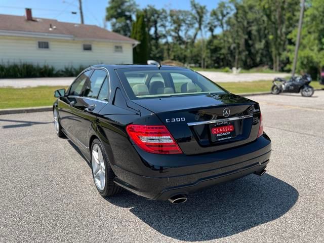 2013 Mercedes-Benz C-Class 300 Sport