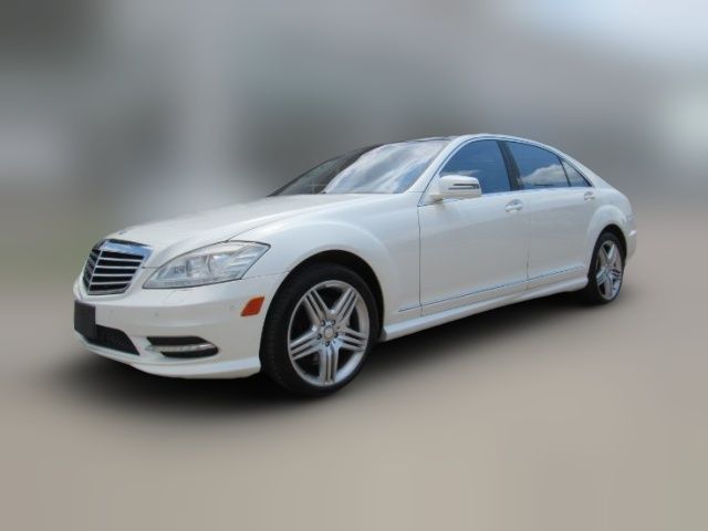 2013 Mercedes-Benz S-Class 550