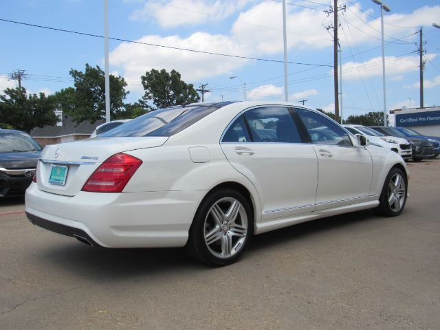 2013 Mercedes-Benz S-Class 550