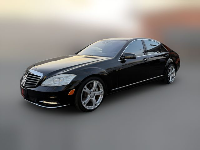 2013 Mercedes-Benz S-Class 550
