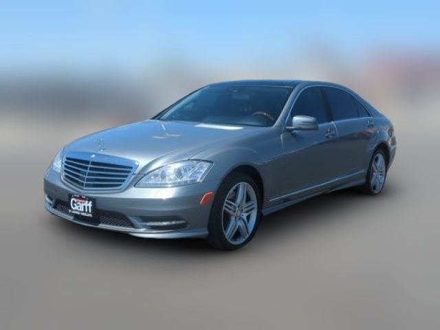 2013 Mercedes-Benz S-Class 550