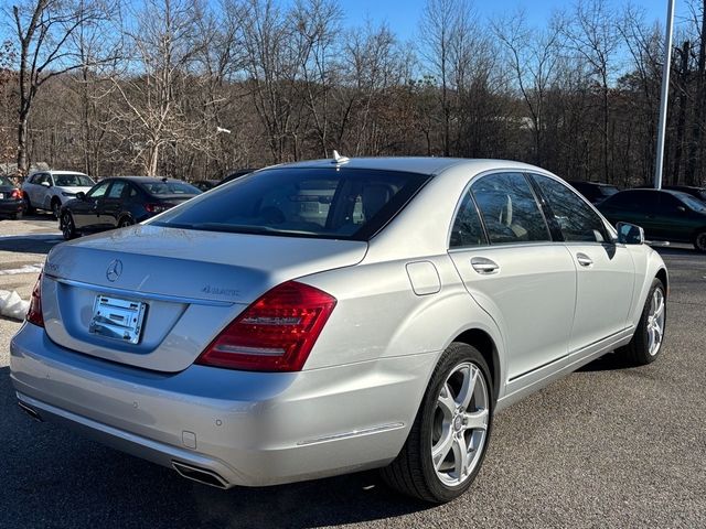 2013 Mercedes-Benz S-Class 550