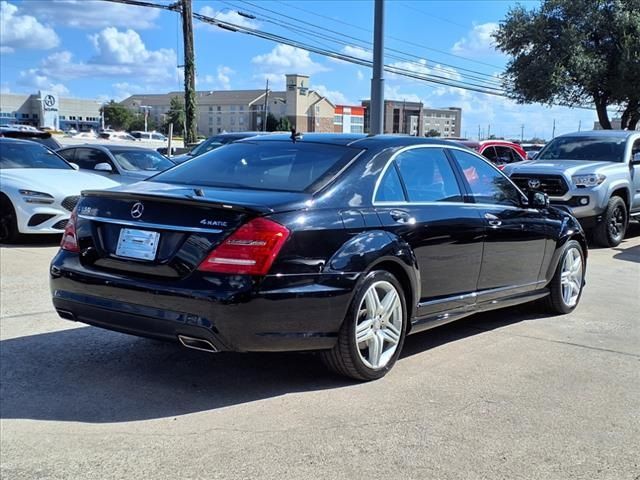 2013 Mercedes-Benz S-Class 550