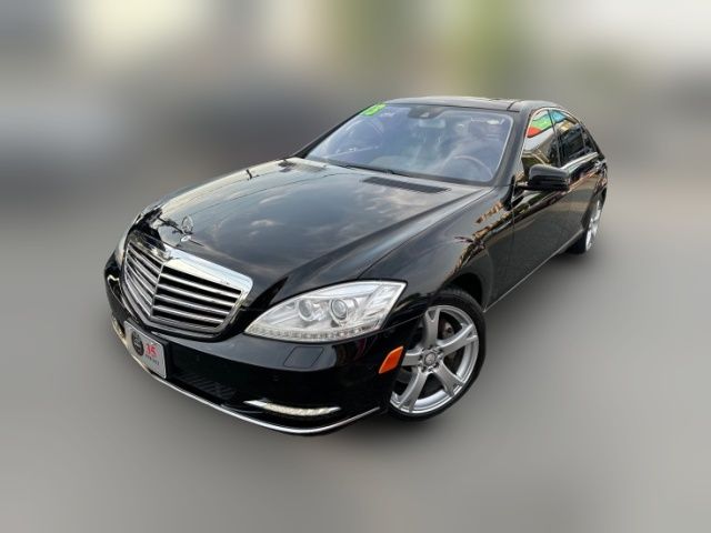 2013 Mercedes-Benz S-Class 550