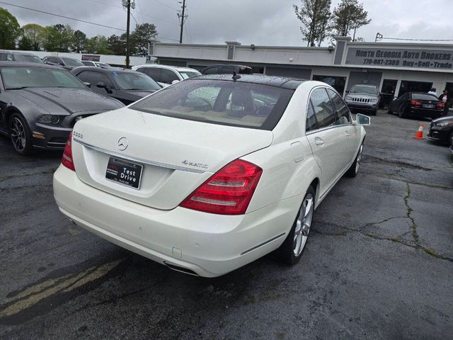 2013 Mercedes-Benz S-Class 550
