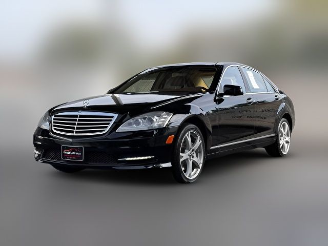 2013 Mercedes-Benz S-Class 550