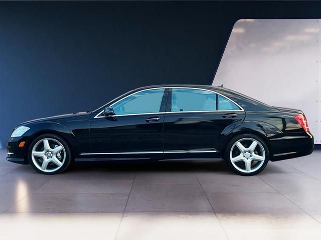 2013 Mercedes-Benz S-Class 550