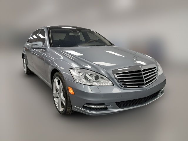 2013 Mercedes-Benz S-Class 550