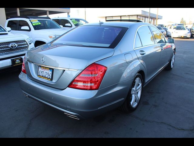 2013 Mercedes-Benz S-Class 550