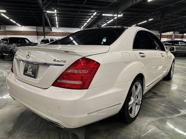 2013 Mercedes-Benz S-Class 550