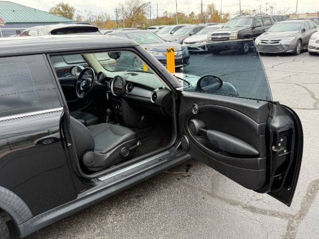 2013 MINI Cooper Hardtop Base