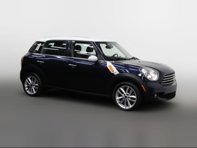 2013 MINI Cooper Countryman Base