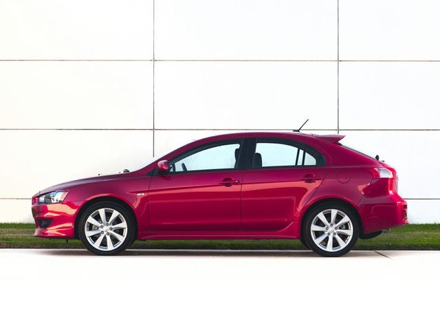 2013 Mitsubishi Lancer Sportback ES