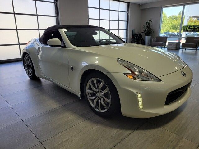 2013 Nissan 370Z Base