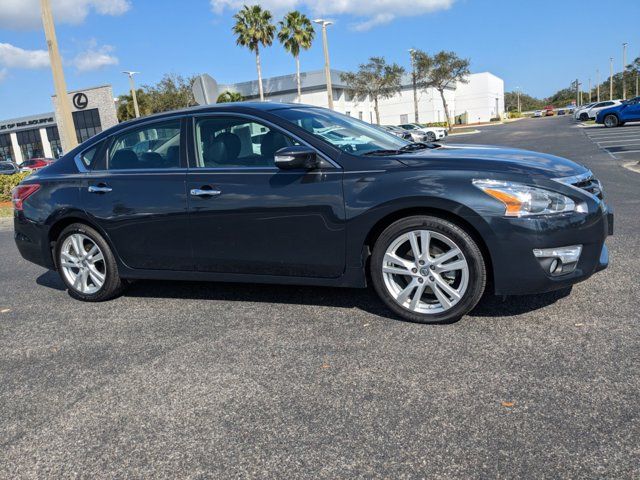 2013 Nissan Altima 3.5 SV