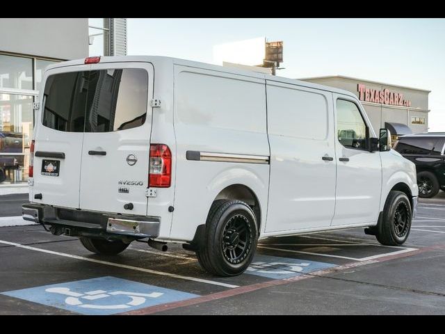 2013 Nissan NV SV