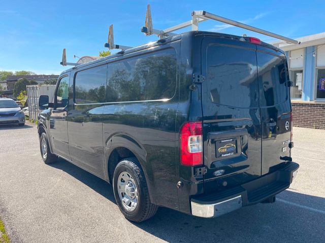 2013 Nissan NV SV