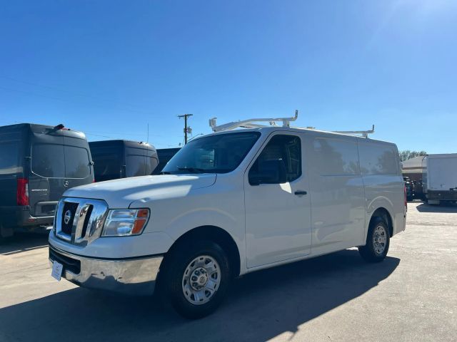 2013 Nissan NV SV