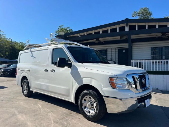 2013 Nissan NV SV
