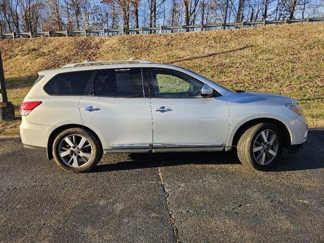 2013 Nissan Pathfinder Platinum