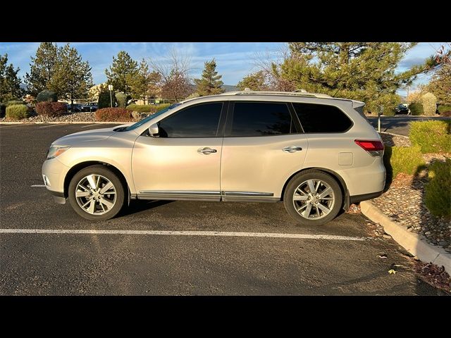 2013 Nissan Pathfinder Platinum