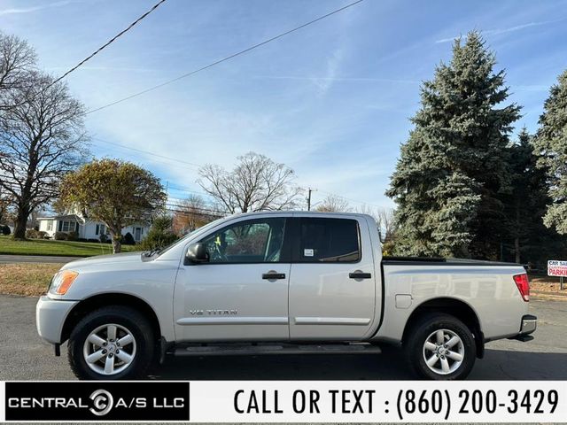 2013 Nissan Titan SV