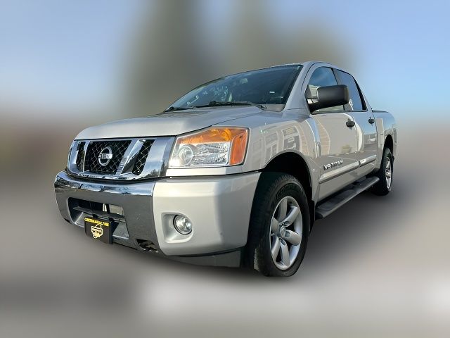 2013 Nissan Titan SV