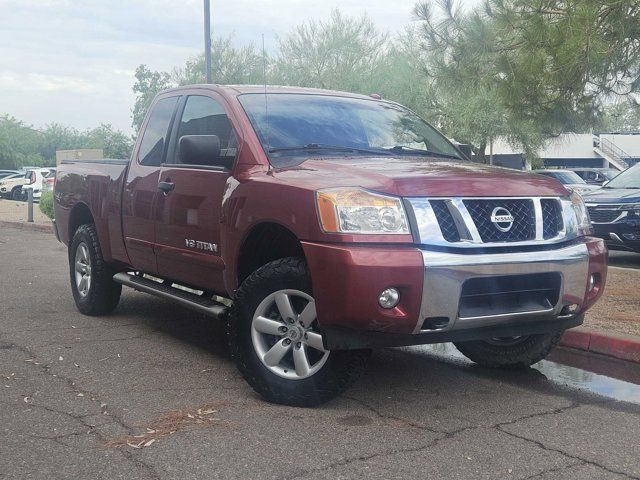 2013 Nissan Titan SV