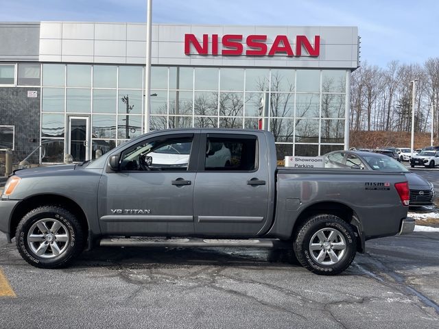 2013 Nissan Titan SV