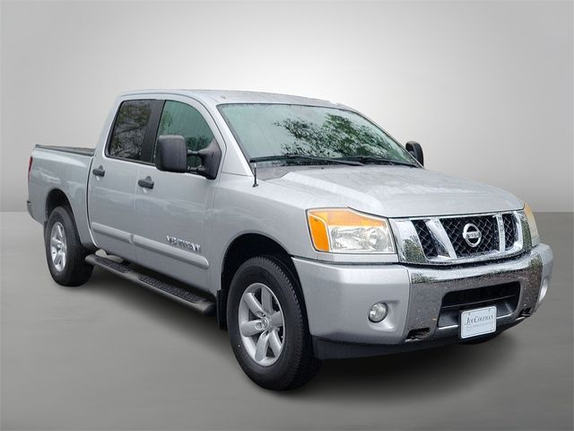 2013 Nissan Titan SV