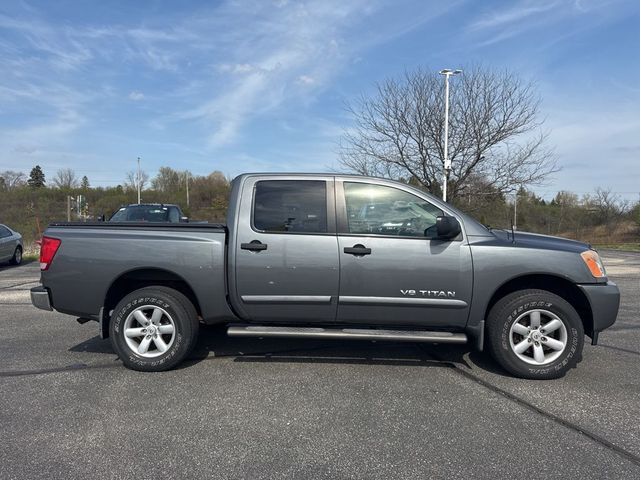 2013 Nissan Titan SV