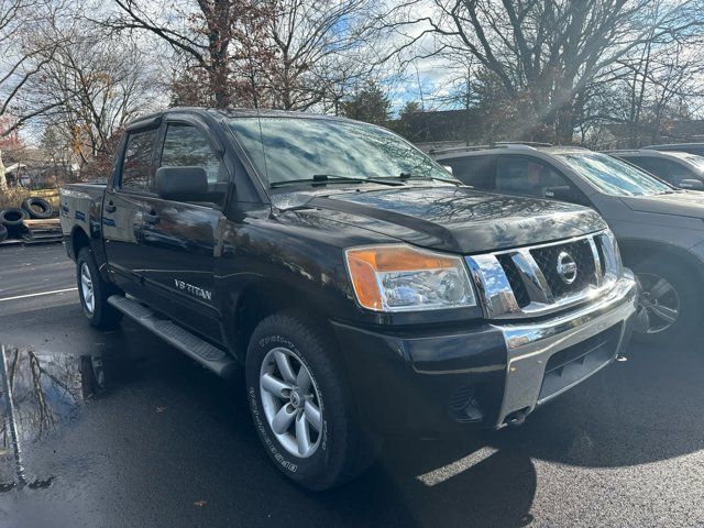 2013 Nissan Titan SV