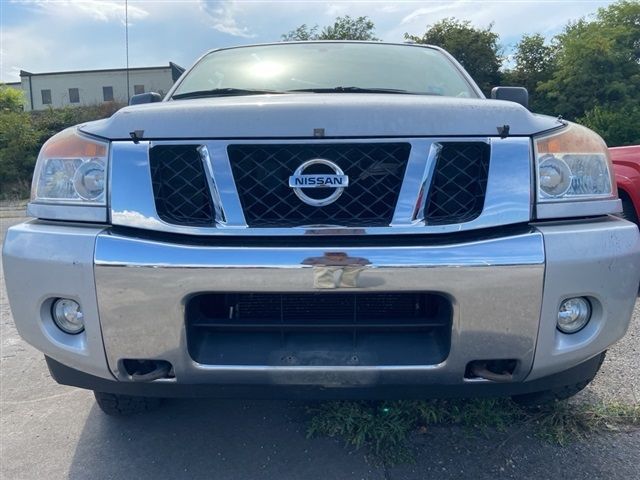 2013 Nissan Titan SV