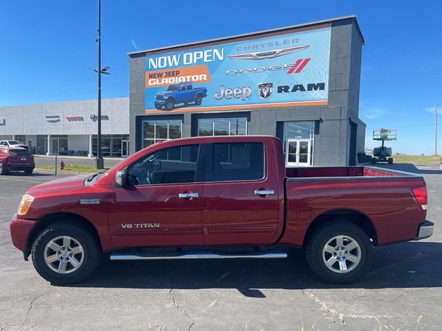 2013 Nissan Titan SV