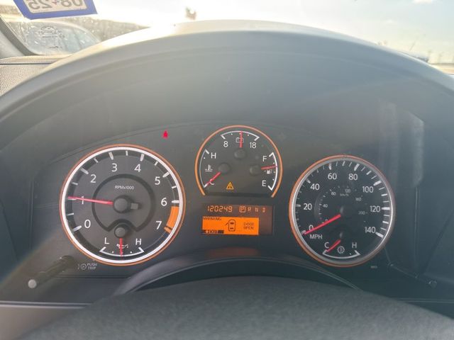 2013 Nissan Titan SV