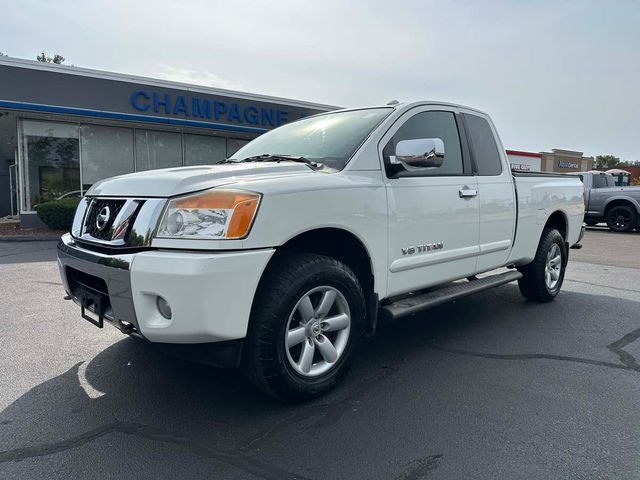 2013 Nissan Titan SV