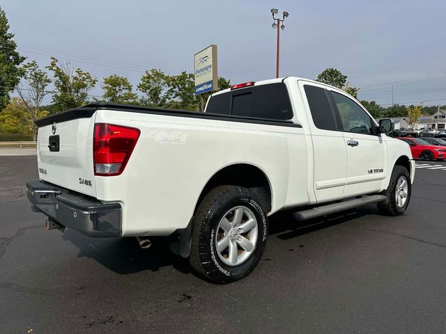 2013 Nissan Titan SV