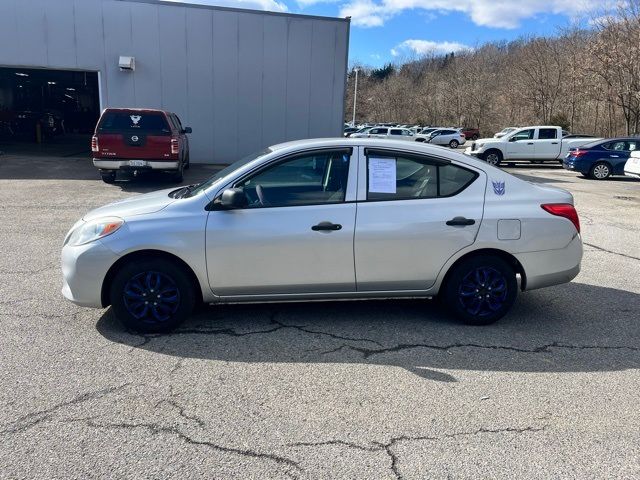 2013 Nissan Versa S