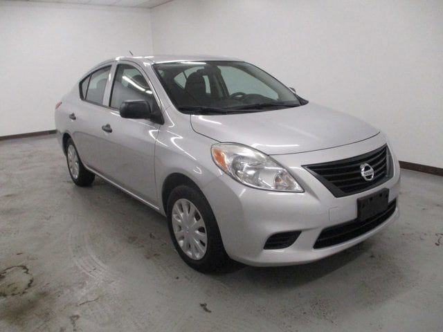 2013 Nissan Versa S